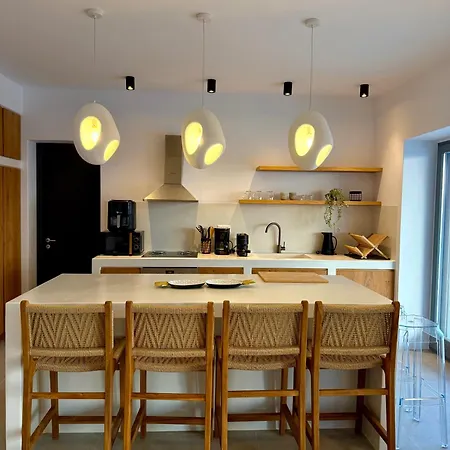 Faragas Hill Euphoria Angairia